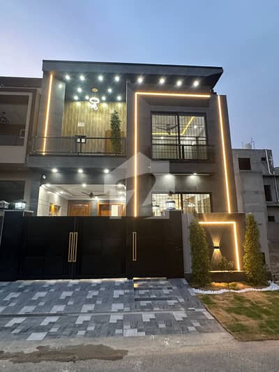 5 Marla Brand New House For Sale Crystal Block, Park View City Lahore