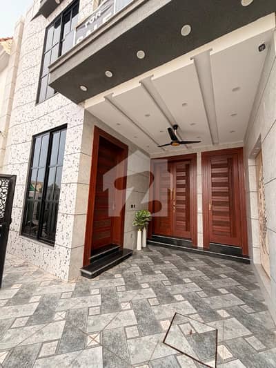 Brand New Modern Luxury House for Sale in Bahria Orchard C Block , Facing park Brand New Modern Luxury House for Sale in Bahria Orchard C Block , Facing park