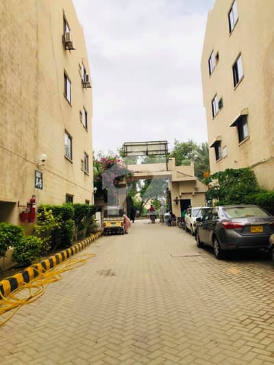 Flat For Sale 4 BED DD AFNAN DUPLEX WITH ROOF PLUS 10KVA SOLAR Block 03a Gulistan E Jauhar