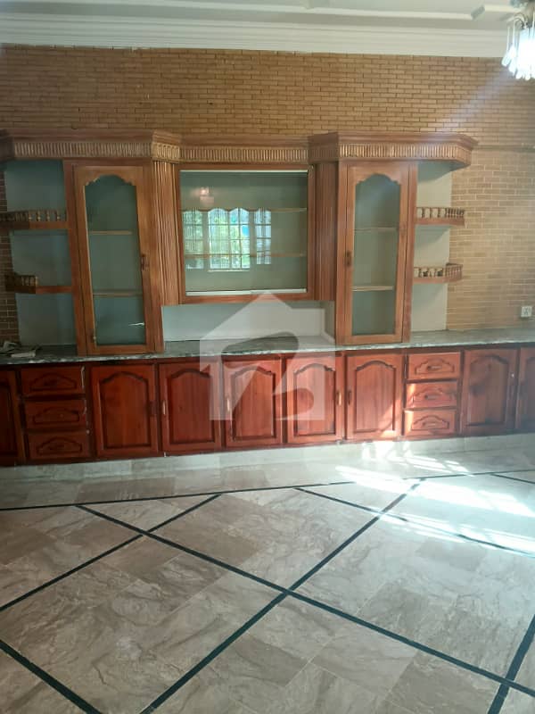 I-8/4 DUPLEX INDEPENDENT 4 BEDROOMS HOUSE 300K I-8/4 DUPLEX INDEPENDENT 4 BEDROOMS HOUSE 300K