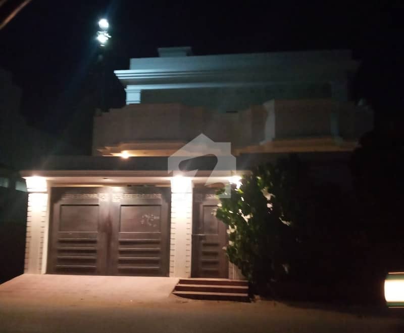 قاسم آباد حیدر آباد میں 6 کمروں کا 11 مرلہ مکان 4.5 کروڑ میں برائے فروخت۔ قاسم آباد حیدر آباد میں 6 کمروں کا 11 مرلہ مکان 4.5 کروڑ میں برائے فروخت۔
