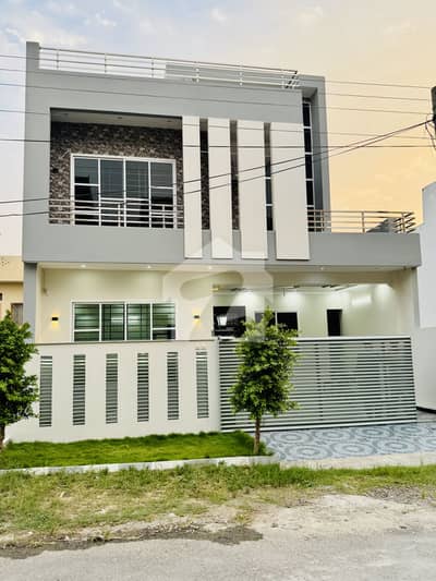 Owner Built 7 Marla Luxury House | Premium Block | Near Main Market | Investor Rate | Emergency Sale