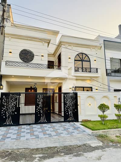 Owner Built 7 Marla Luxury House | Premium Block | Near Main Market | Investor Rate | Emergency Sale