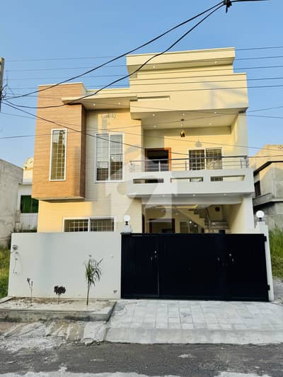 Owner Built 5 Marla Full Double story Luxury House | Premium Block | Near Main Market | Investor Rate | Emergency Sale
