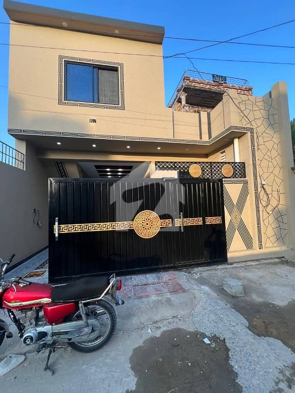 ثمر زر ہاؤسنگ سوسائٹی راولپنڈی میں 2 کمروں کا 6 مرلہ مکان 1.3 کروڑ میں برائے فروخت۔ ثمر زر ہاؤسنگ سوسائٹی راولپنڈی میں 2 کمروں کا 6 مرلہ مکان 1.3 کروڑ میں برائے فروخت۔