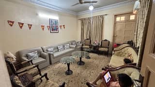 Prime Location House Of 5 Marla Available For sale In Hayatabad Phase 1 - D4