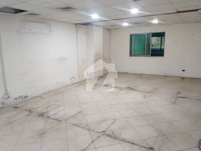 Prime Location 843 Square Feet Office Available In Siddique Trade Center For rent