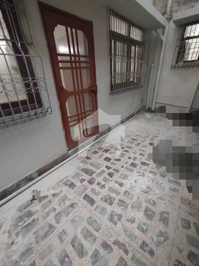 Lower Portion For rent In Karachi