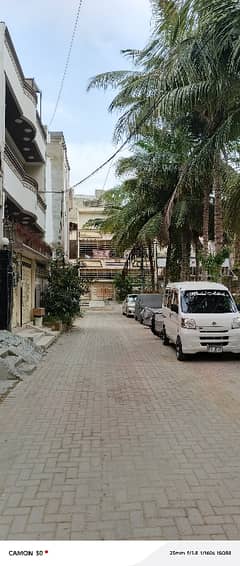 200 Yard Double Storey Leased House For Sale Almost Park Facing VIP Prime Location Kaneez Fatima Block 2 PARK, MASJID, SUPERMARKET, BANKS SCHOOL, TRANSPORTATION VERY NEARBY