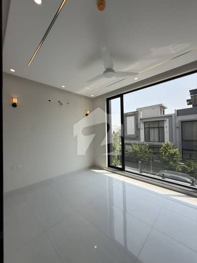 5 MARLA SPANISH DESIGNER VILLA FOR SALE AT PRIME LOCATION