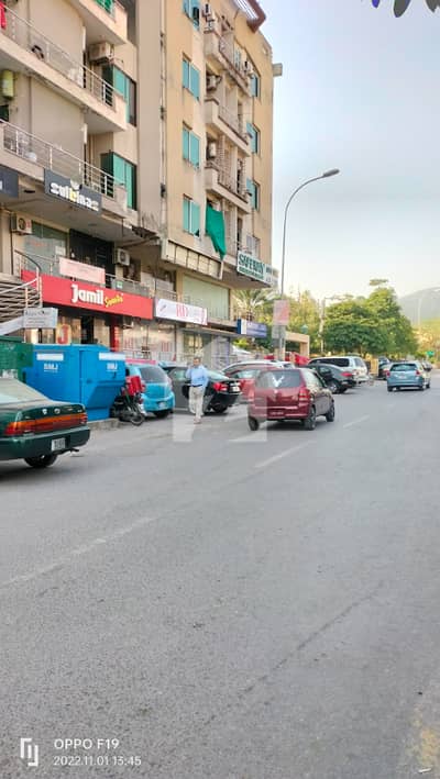 Office for sale in F-11 markaz Islamabad