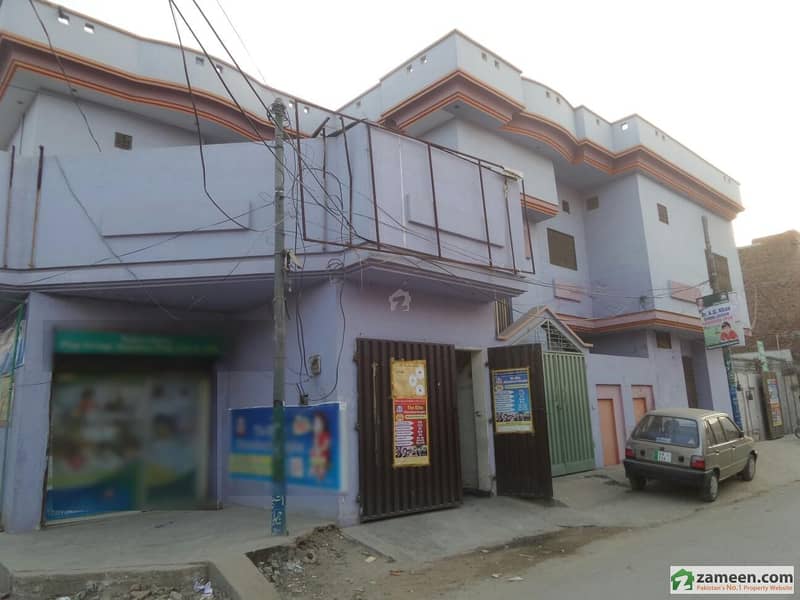 Triple Storey Beautiful Corner Commercial Building For Sale At Khan Colony Road, Okara