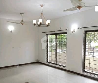Askari 11 10 Marla Flat Up For rent