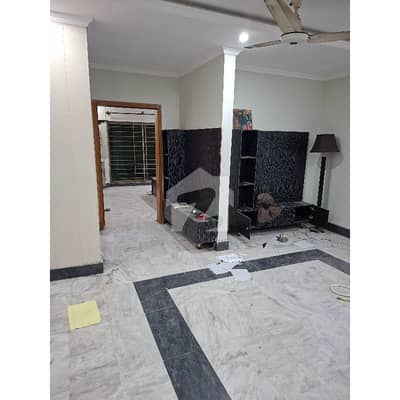 بحریہ ٹاؤن فیز 7 بحریہ ٹاؤن راولپنڈی,راولپنڈی میں 3 کمروں کا 14 مرلہ بالائی پورشن 65.0 ہزار میں کرایہ پر دستیاب ہے۔ بحریہ ٹاؤن فیز 7 بحریہ ٹاؤن راولپنڈی,راولپنڈی میں 3 کمروں کا 14 مرلہ بالائی پورشن 65.0 ہزار میں کرایہ پر دستیاب ہے۔