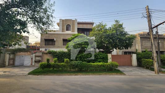 20 Marla House Is Available For Sale In Samanabad Lahore