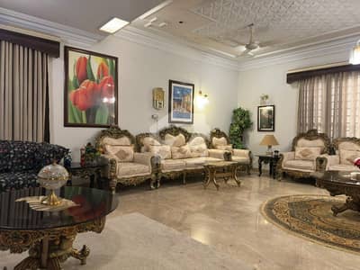 A Prime Location House Of 500 Square Yards In Rs. 140000000 A Prime Location House Of 500 Square Yards In Rs. 140000000