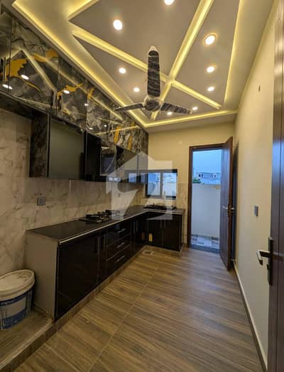 Lake City 5 Marla Beautiful House For Sale