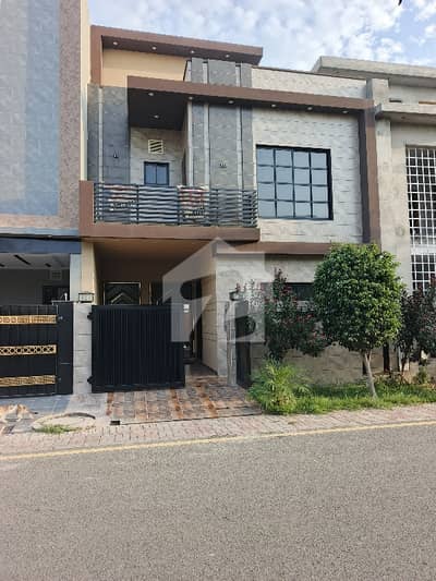 5 MARLA NEW BRAND HOUSE FOR SALE IN DREAM GARDEN LAHORE ON GOOD LOCATION 5 MARLA NEW BRAND HOUSE FOR SALE IN DREAM GARDEN LAHORE ON GOOD LOCATION
