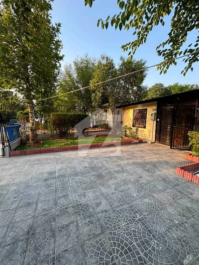 Fully Renovated Awami Villa 1 Gas Available | Hot Deal Fully Renovated Awami Villa 1 Gas Available | Hot Deal