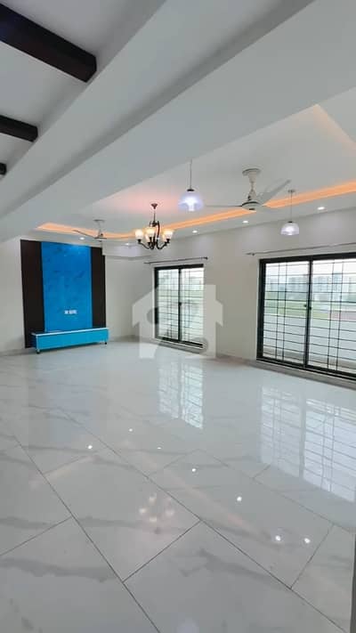 Barnd New 3 Bed Apartment Available For Sale in Askari 11 Lahore