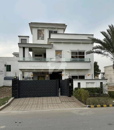 Prime Location 10 Marla House In Stunning Citi Housing Society Is Available For sale Prime Location 10 Marla House In Stunning Citi Housing Society Is Available For sale