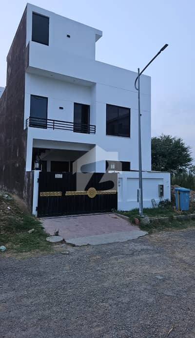 5 Marla Brand New House for sale