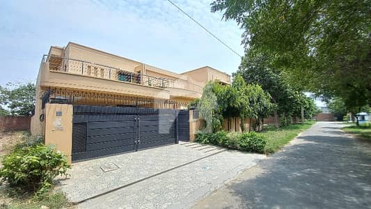 لیک سٹی میڈوز فیز 1 - بلاک بی لیک سٹی میڈوز فیز 1,لیک سٹی میڈوز,لاہور میں 5 کمروں کا 1 کنال مکان 6.5 کروڑ میں برائے فروخت۔ لیک سٹی میڈوز فیز 1 - بلاک بی لیک سٹی میڈوز فیز 1,لیک سٹی میڈوز,لاہور میں 5 کمروں کا 1 کنال مکان 6.5 کروڑ میں برائے فروخت۔