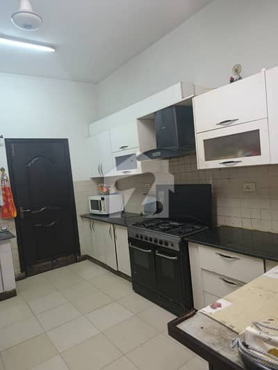 10 Marla 3 Bedrooms Apartment sector B Askari 11 Fully Furnished For Rent