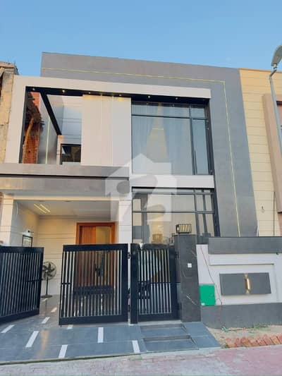 Brand New 5 Marla Luxury House for Sale in Overseas C, Bahria Town Lahore Brand New 5 Marla Luxury House for Sale in Overseas C, Bahria Town Lahore
