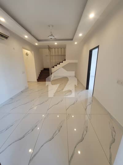 4 Bed DD Duplex Apartment Available For Sale Bank Loan Applicable