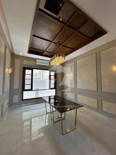 New 500-Yard Dream Home Your Luxury Oasis Awaits