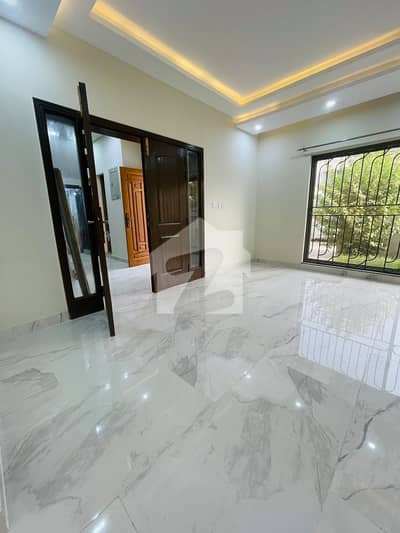 Askari-10 sector S brand new house available for rent