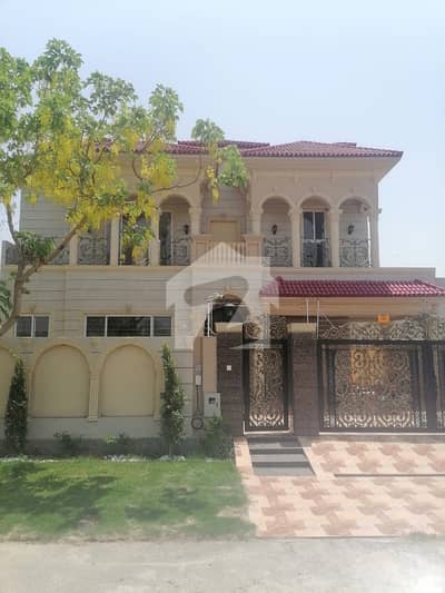 ڈی ایچ اے فیز 3 ڈیفنس (ڈی ایچ اے),لاہور میں 4 کمروں کا 10 مرلہ مکان 5.95 کروڑ میں برائے فروخت۔ ڈی ایچ اے فیز 3 ڈیفنس (ڈی ایچ اے),لاہور میں 4 کمروں کا 10 مرلہ مکان 5.95 کروڑ میں برائے فروخت۔