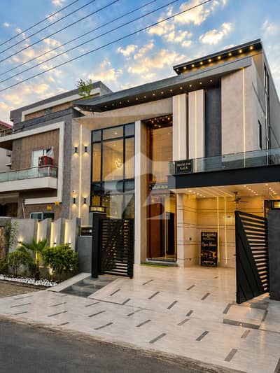 10 Marla Newly Constructed House For Sale-Prime Location | Central Park House scheme Lahore.