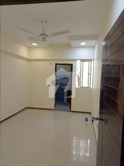 2 Bed DD 2nd Floor With Lift 950 Sqft Tile Flooring  Slightly Used Ittehad Commercial Dha Phase 6