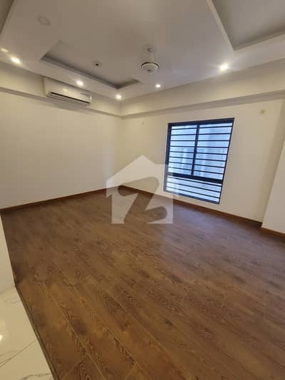 Metropolis Residency 4 Bed D/D Duplex Available For Sale Metropolis Residency 4 Bed D/D Duplex Available For Sale