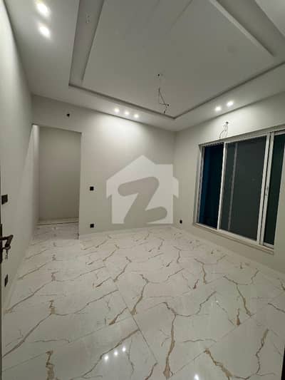 Prime Location Lower Portion For Rent