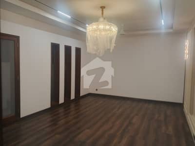 500Yard Banglow with Basement For Sale Phase 8