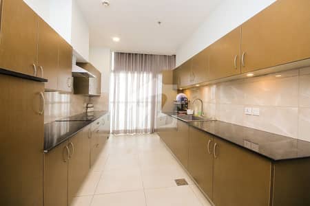 Penta Squre Penthouse Avaliable For Rent In Top Floor With Swinmming Pool.