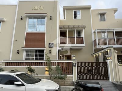 Luxurious Bungalow 160 SQYD for Sale