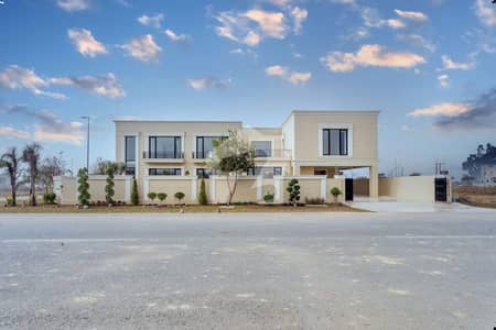 2 KANAL ELEGANT AND SUPER HOT LOCATED BUNGALOW IS AVAILABLE IN THE BEST BLOCK OF DHA LAHORE. 2 KANAL ELEGANT AND SUPER HOT LOCATED BUNGALOW IS AVAILABLE IN THE BEST BLOCK OF DHA LAHORE.