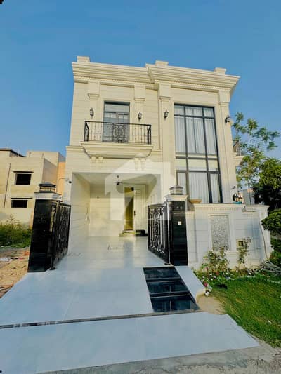 05 Marla Elegant & Fully Maintained Luxury Bungalow | Prime Location in DHA 9 Town, Lahore