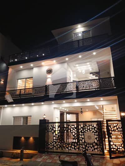 Beautiful 6 Marla House For Sale