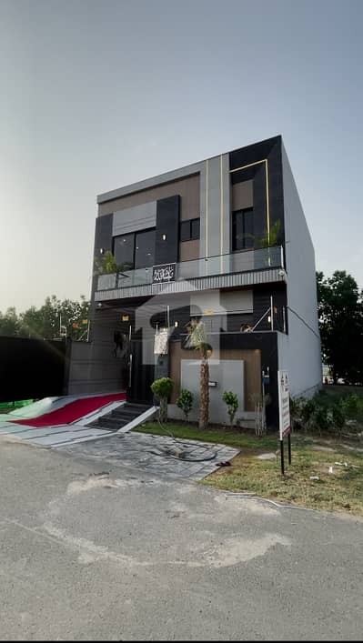BRAND NEW 5 MARLA HOUSE AVAILABLE FOR SALE