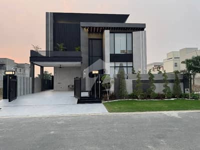 ڈی ایچ اے فیز 6 ڈیفنس (ڈی ایچ اے),لاہور میں 5 کمروں کا 1 کنال مکان 8.5 کروڑ میں برائے فروخت۔