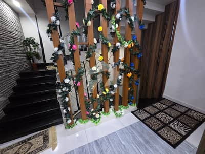 For Sale: 2 Unit Spacious 1000 Sq. Yards Well-Maintained House