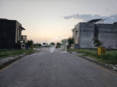 2211 8 Marla Level Plot Is Available For Sale