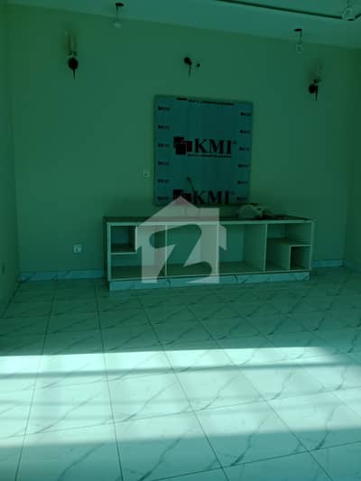 ٹی آئی پی ہاؤسنگ سوسائٹی ۔ فیز2 ٹی آئی پی ہاؤسنگ سوسائٹی,لاہور میں 5 کمروں کا 9 مرلہ مکان 3.0 کروڑ میں برائے فروخت۔