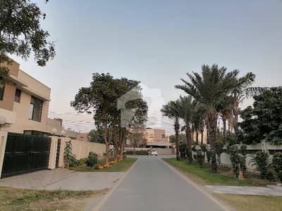 ای ایم ای سوسائٹی ۔ بلاک بی ای ایم ای سوسائٹی,لاہور میں 1 کنال رہائشی پلاٹ 7.5 کروڑ میں برائے فروخت۔ ای ایم ای سوسائٹی ۔ بلاک بی ای ایم ای سوسائٹی,لاہور میں 1 کنال رہائشی پلاٹ 7.5 کروڑ میں برائے فروخت۔