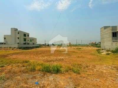 Prime Location Residential Plot Of 10 Marla Available In LDA Avenue - Block D Prime Location Residential Plot Of 10 Marla Available In LDA Avenue - Block D